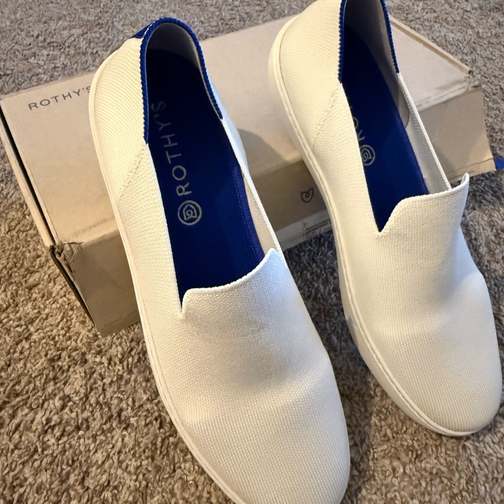 Brand new in box Rothy’s original slip on sneaker - Picture 4 of 6